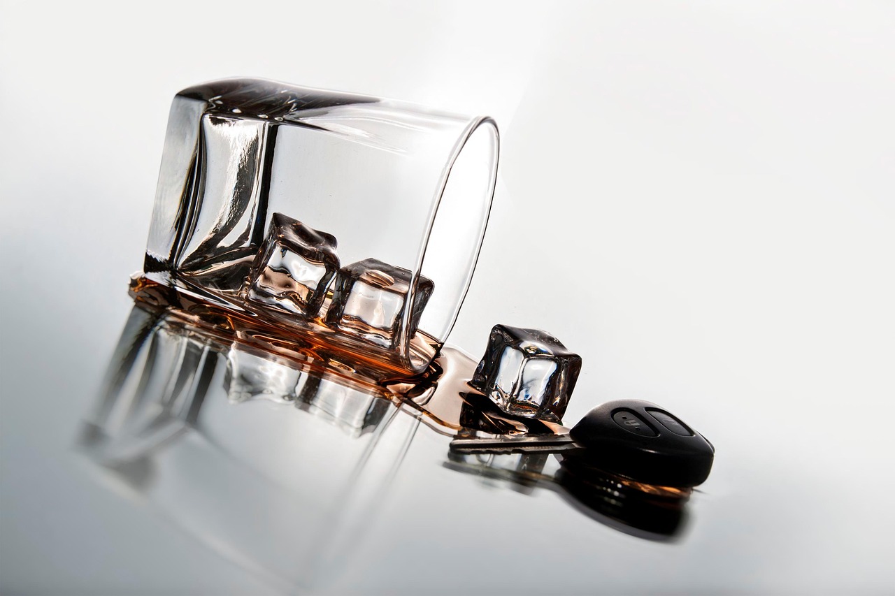 Come evitare di guidare sotto l'effetto dell'alcol con un alcol tester portatile